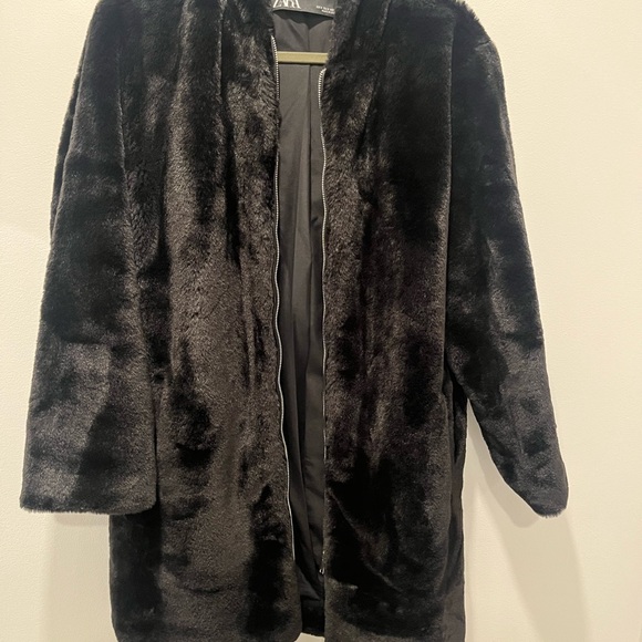 Zara Black Faux Fur Coat - Picture 1 of 5